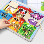 Montessori Holz-Busy-Board Haus mit Schlössern – Sensorik- & Motorikspielzeug